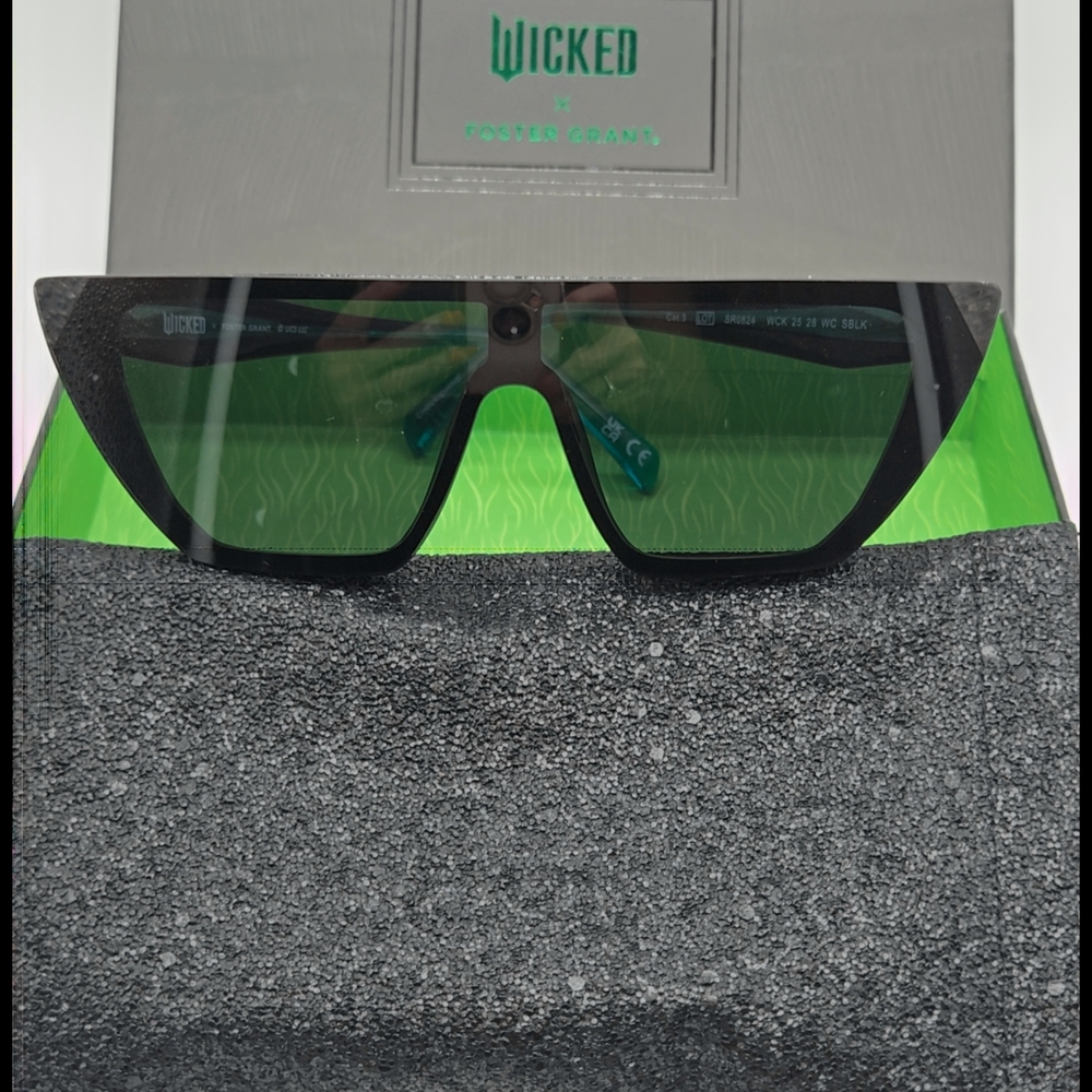 SW1 - Foster Grant Wicked Black Sunglasses